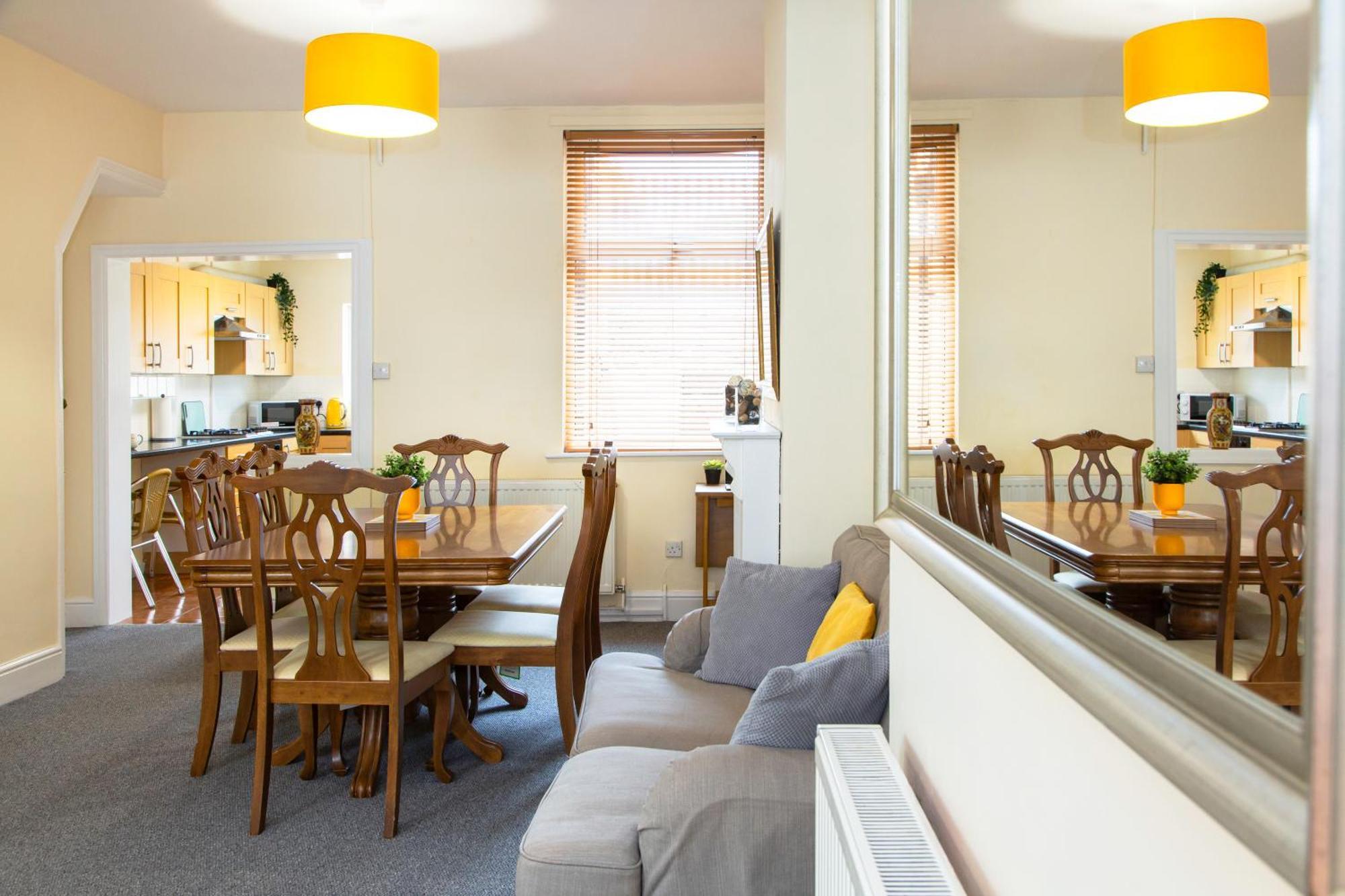 Newly Launched 3 Bedroom House With Free Parking Litherland Экстерьер фото