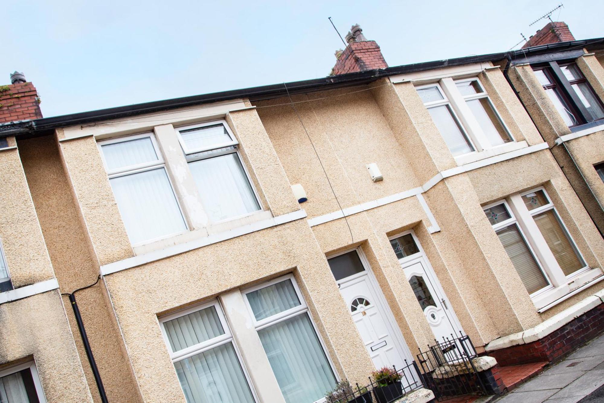 Newly Launched 3 Bedroom House With Free Parking Litherland Экстерьер фото